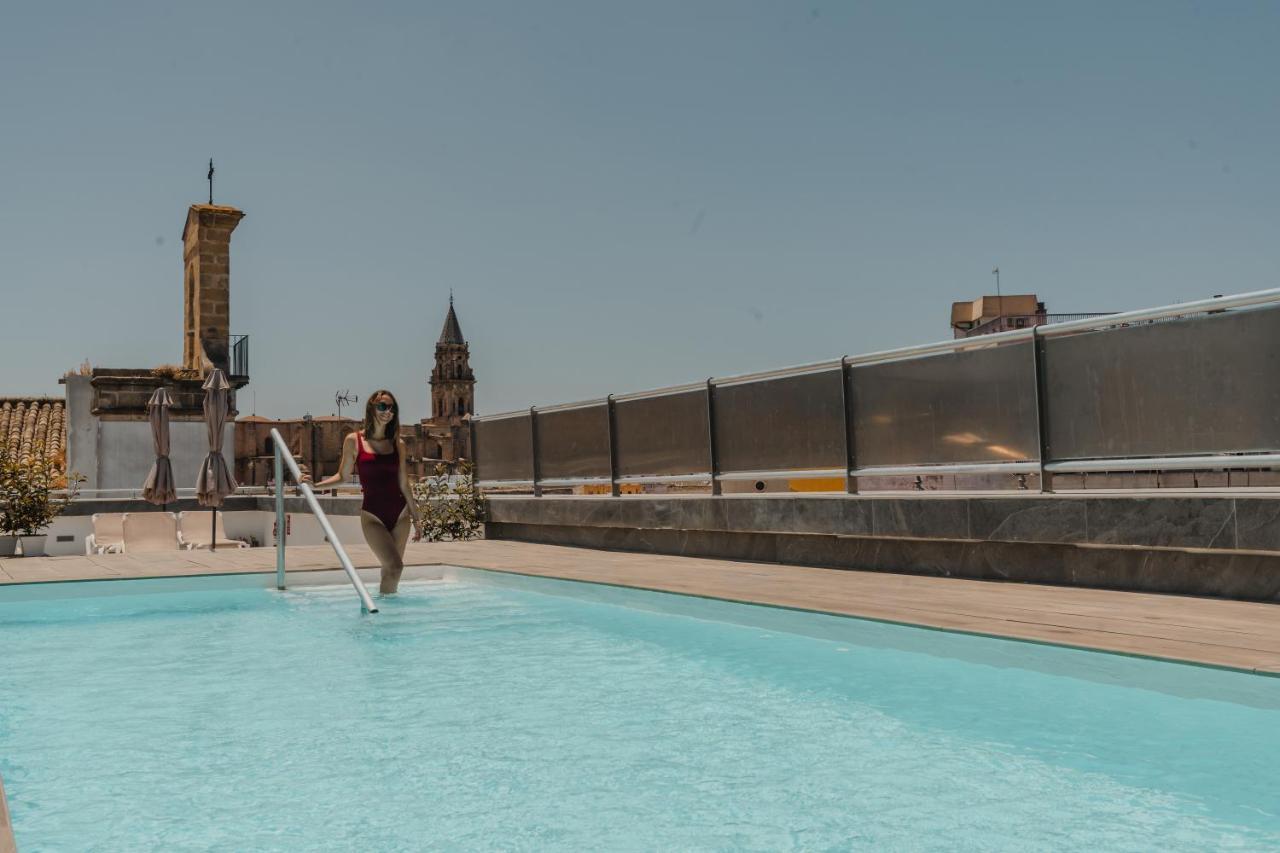Eszentrico Suites Jerez Jerez de la Frontera Bagian luar foto