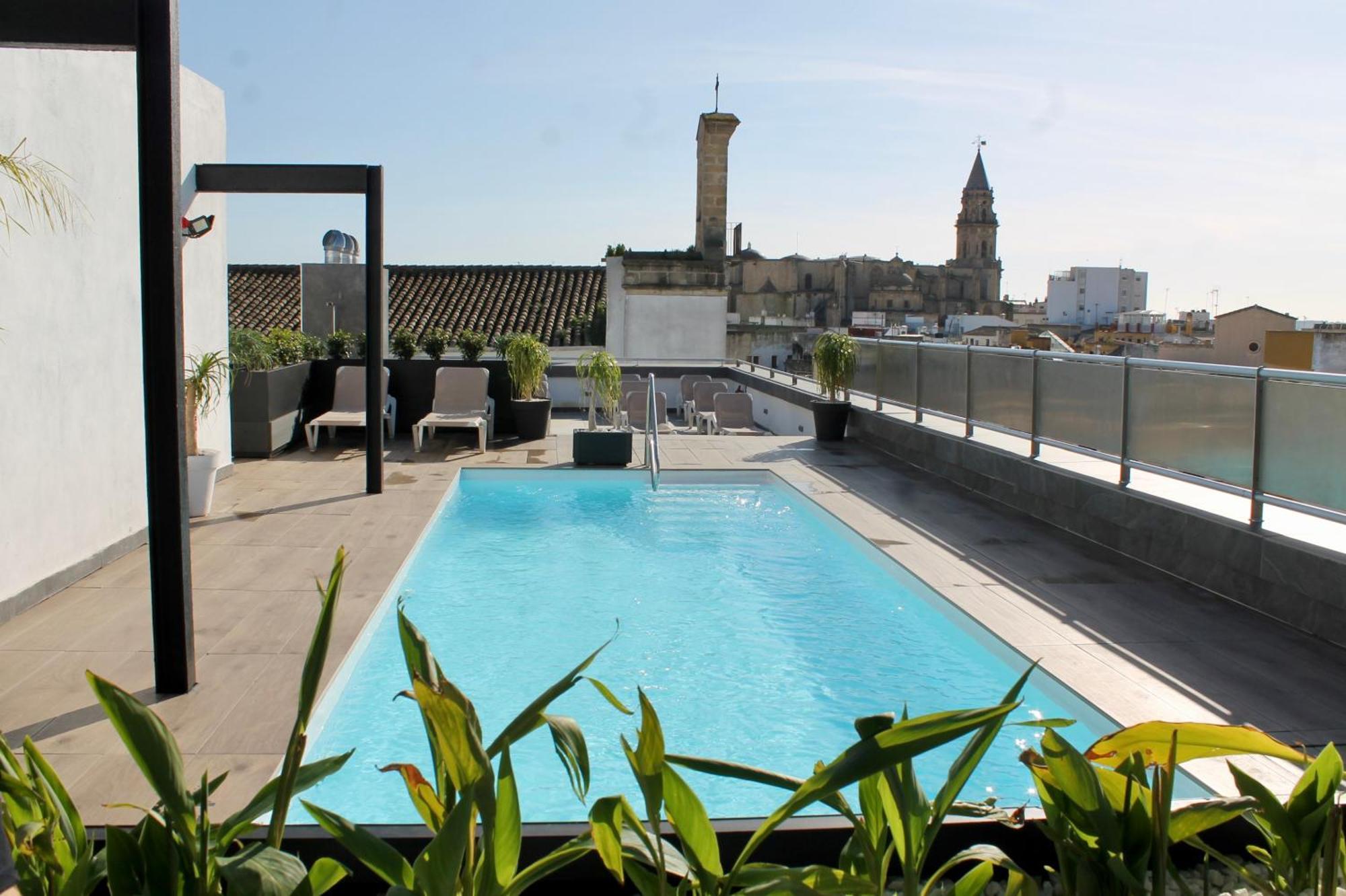 Eszentrico Suites Jerez Jerez de la Frontera Bagian luar foto