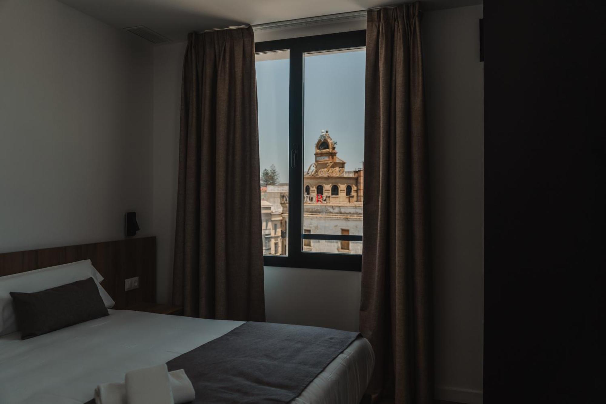 Eszentrico Suites Jerez Jerez de la Frontera Bagian luar foto